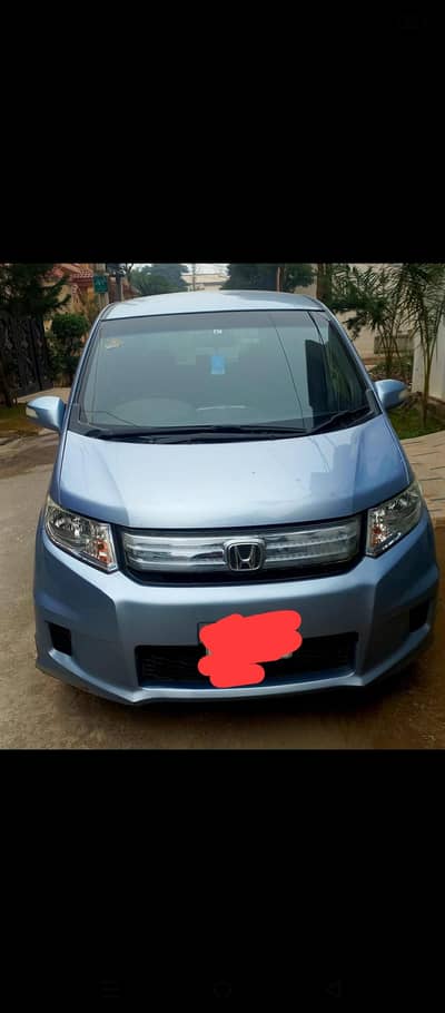 Honda spike hybrid 2013/18 second owner almost genuine condition