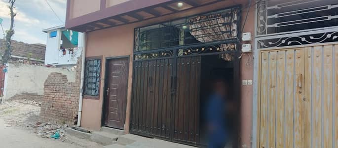 Corner 3 Marla House For sale In Girja Road