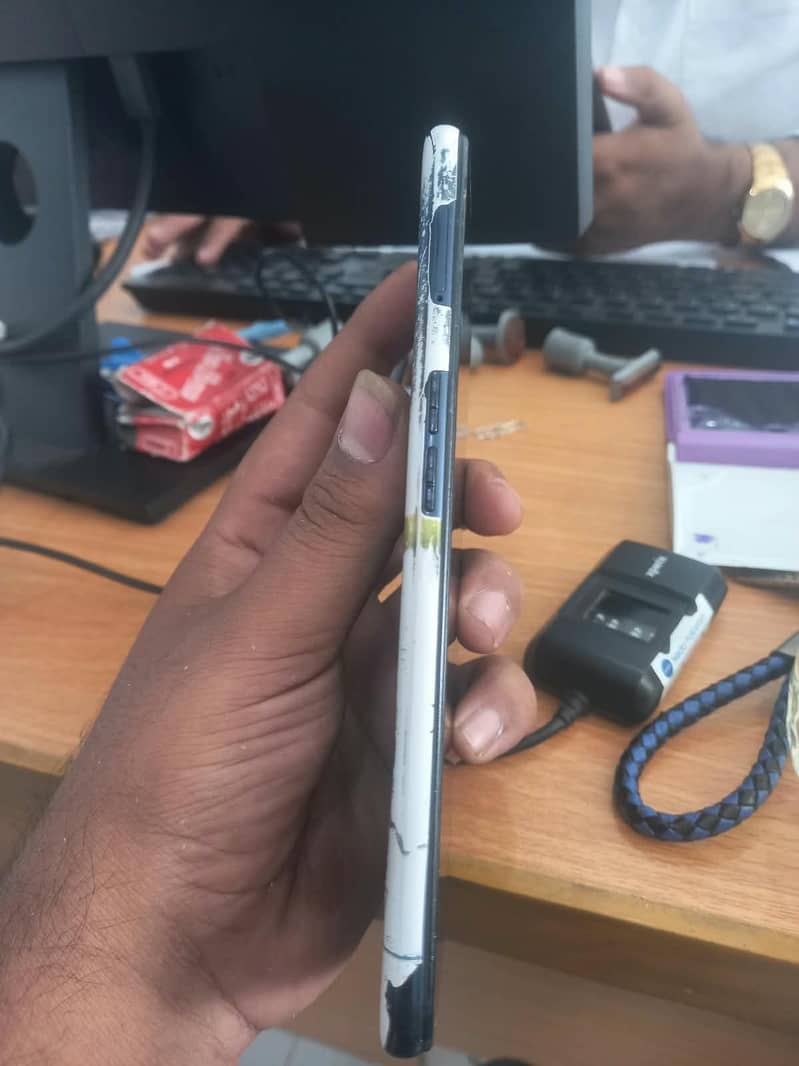 OPPO A54 5