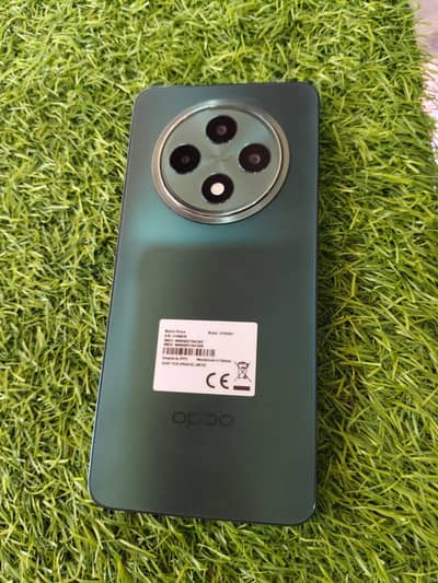 OPPO Reno 12F