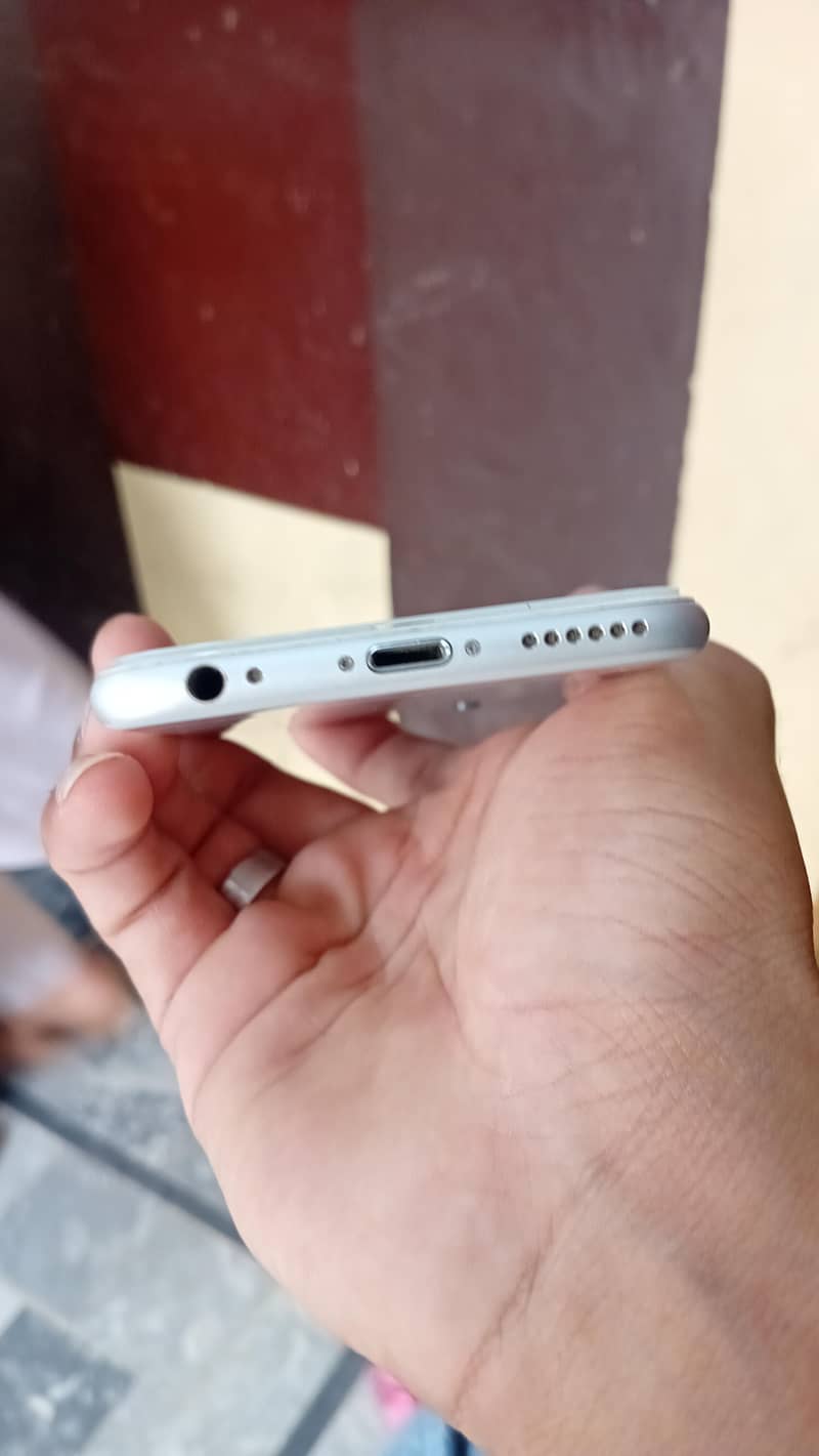 Apple iPhone 6 2
