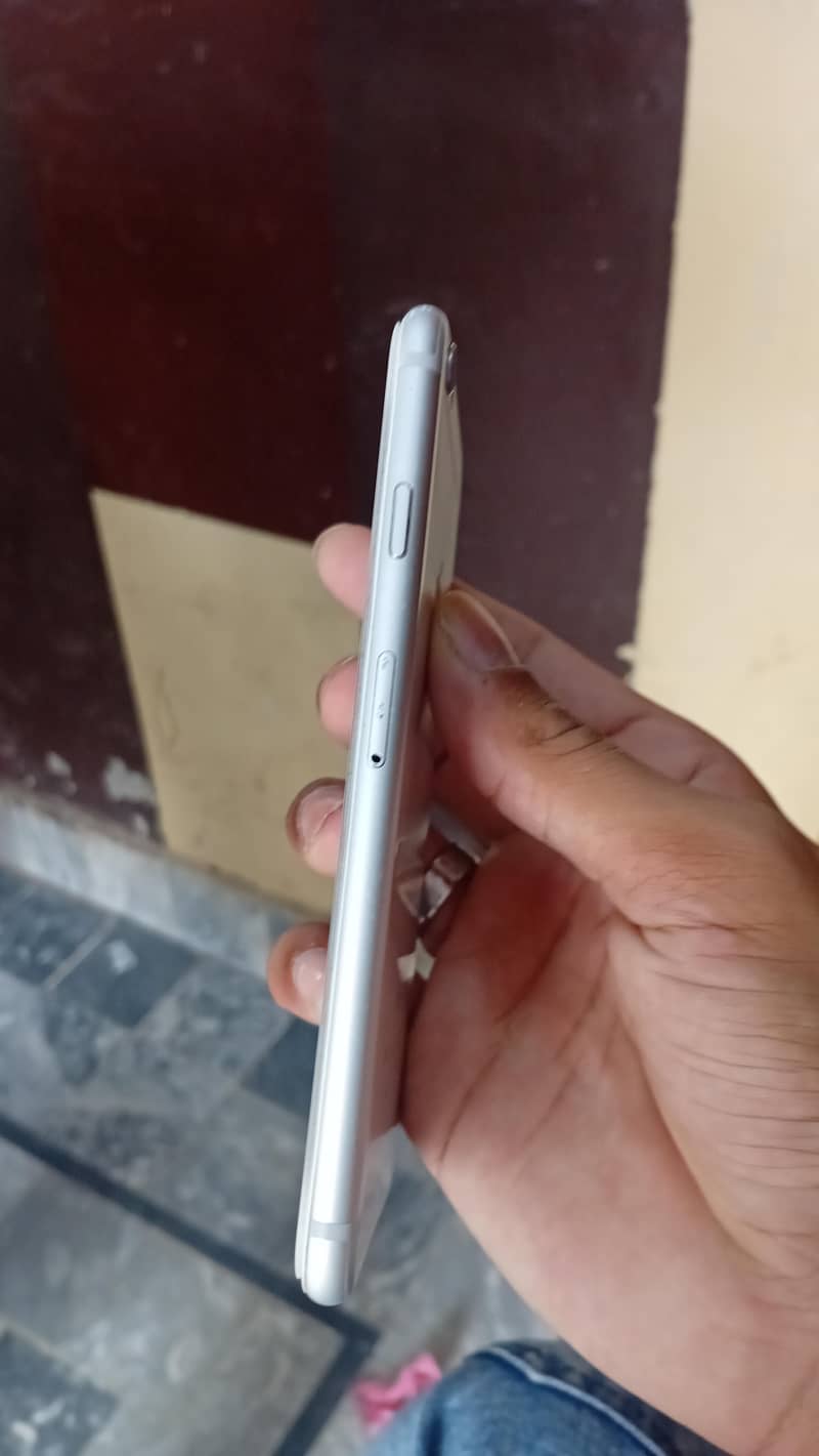 Apple iPhone 6 3