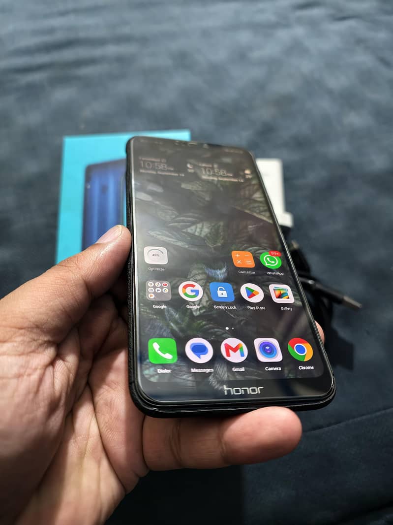 Honor 8C 7