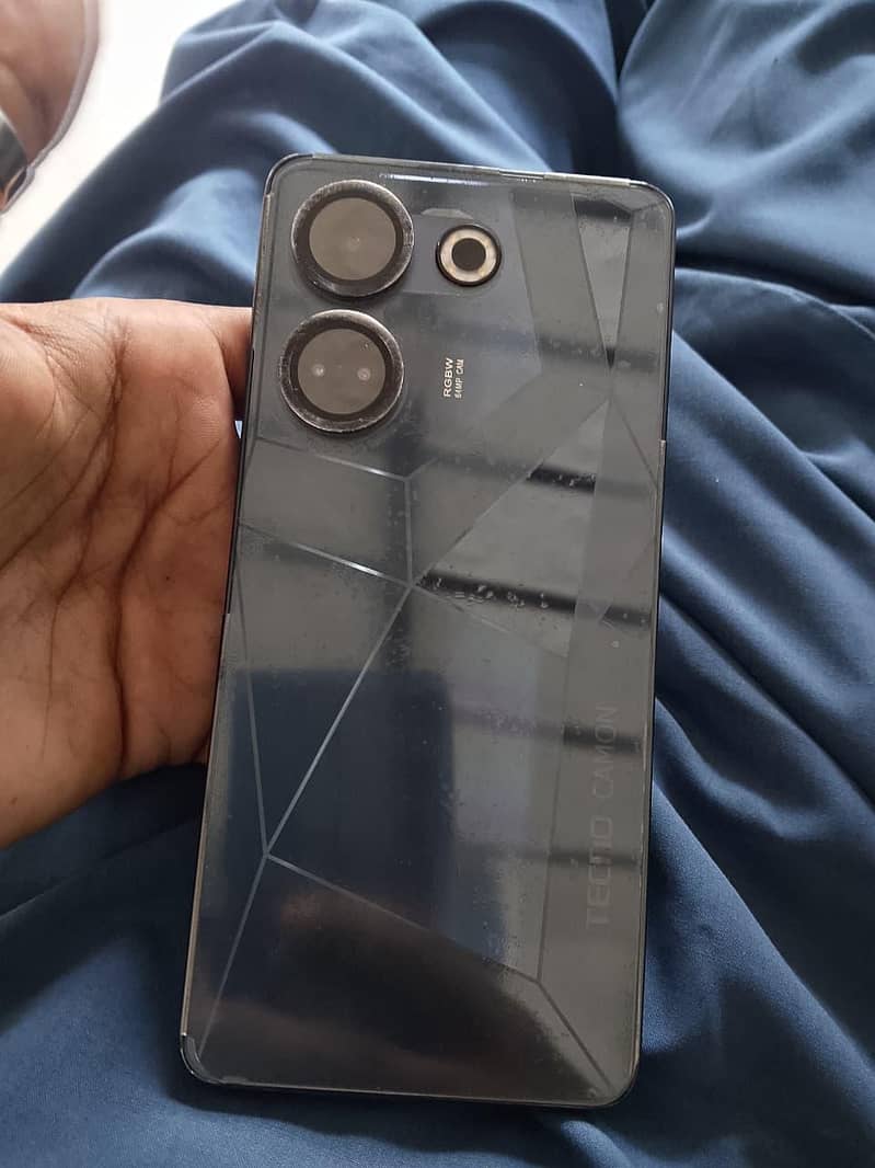 Tecno Spark 20C 3