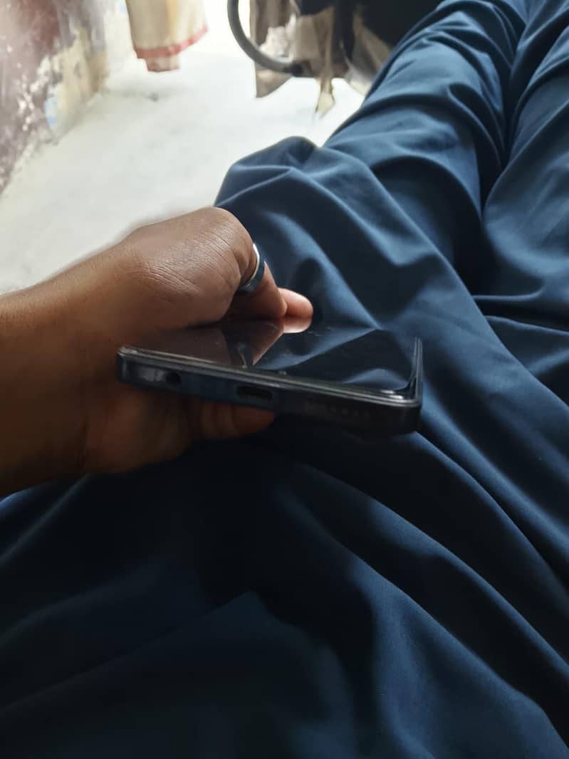 Tecno Spark 20C 4