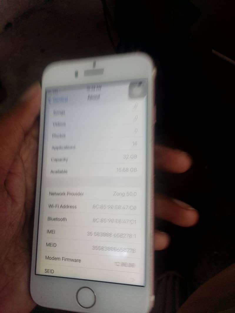 Apple iPhone 7 3
