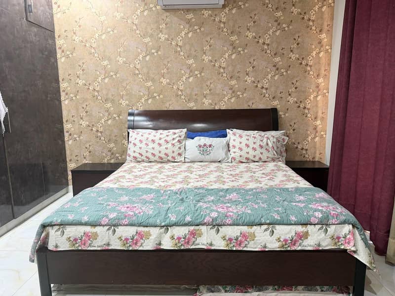 Double Bed 0