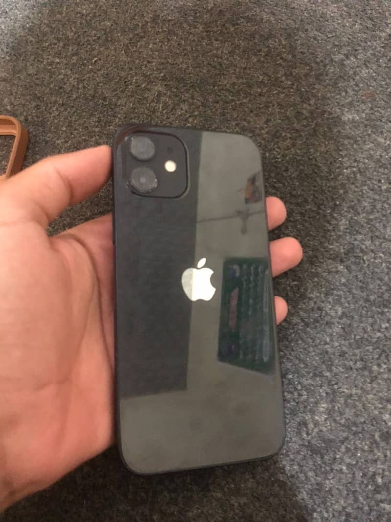 Apple iPhone 12 3