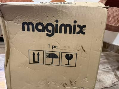 Magimix cuisine system 5200 xl auto complete box with many extra bowls