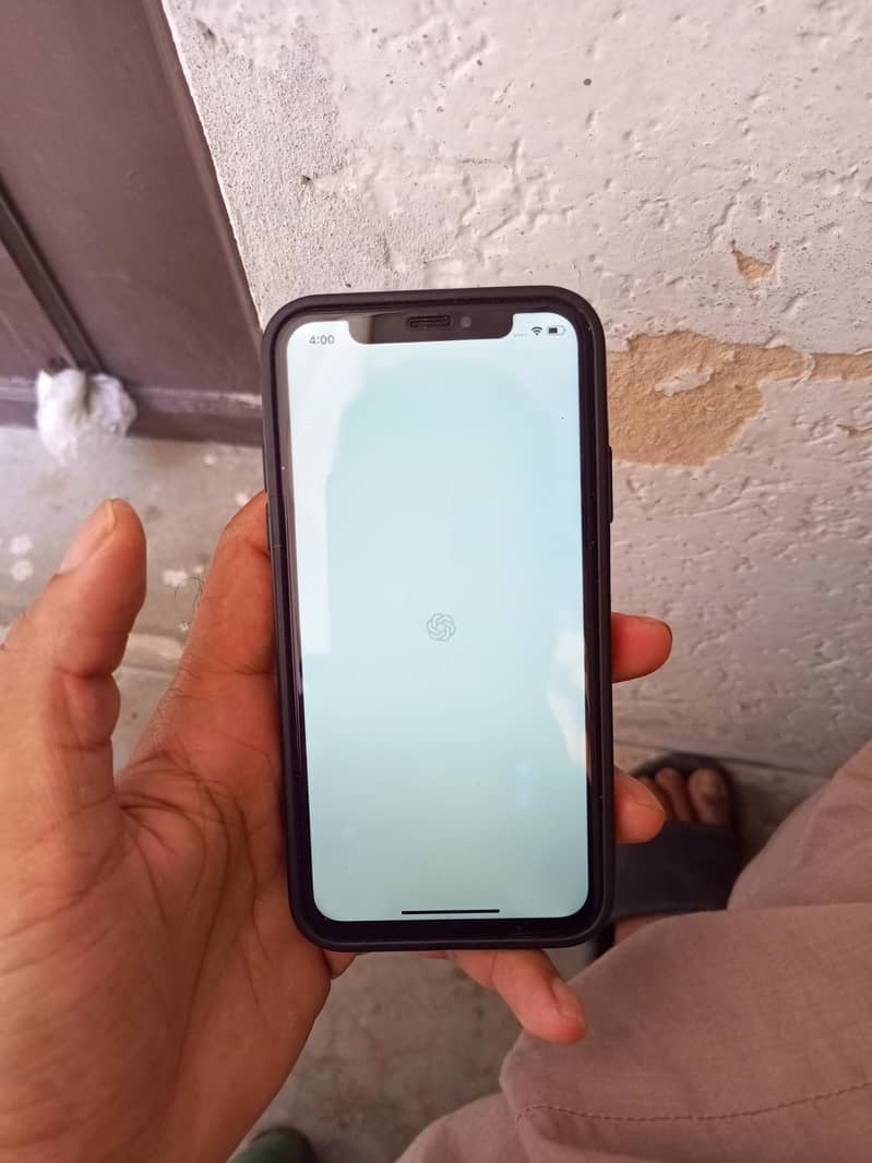 Apple iPhone XS 4