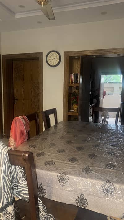 6 seater dining table