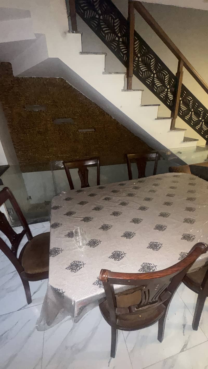 6 seater dining table 1