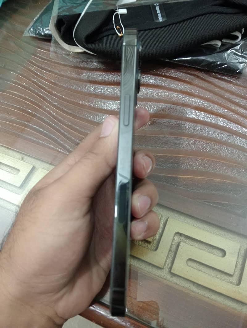 Apple iPhone 12 Pro Max 1
