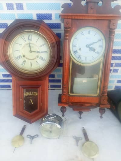 Wall clocks mechanical