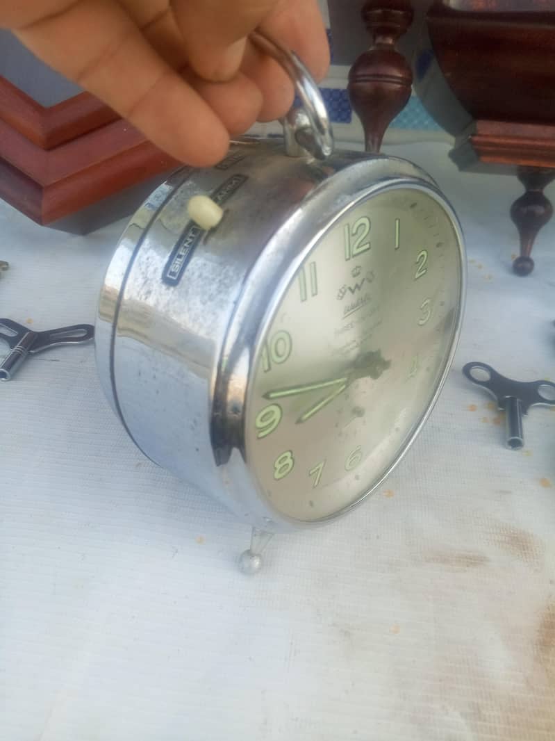 Wall clocks mechanical 7