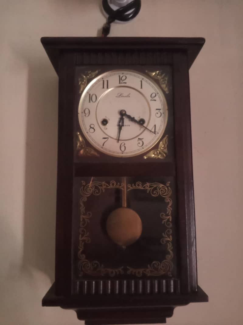 Wall clocks mechanical 14