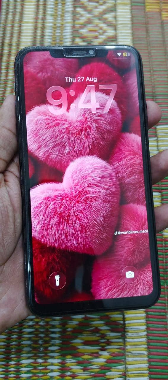 Apple iPhone 11 Pro Max 1