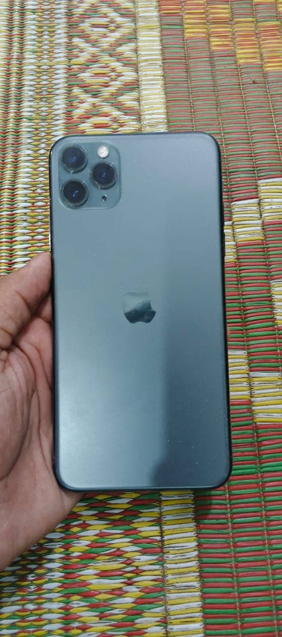 Apple iPhone 11 Pro Max 3