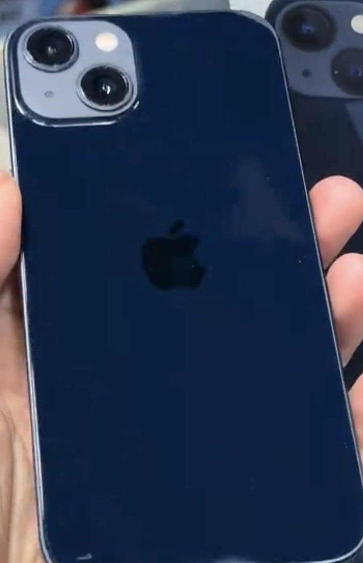 Apple iPhone 13 3