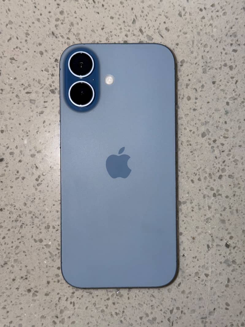Apple iPhone 17 6