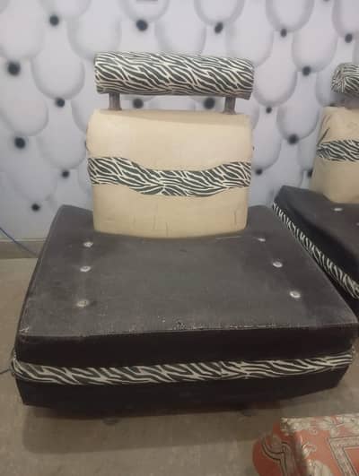 5 seater molty foam sofa