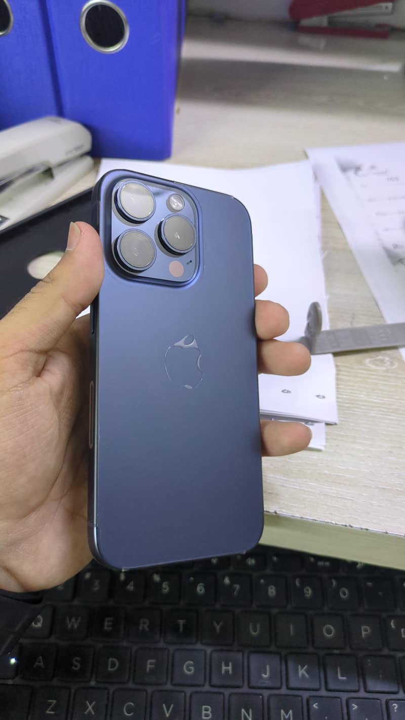 Apple iPhone 15 Pro 2
