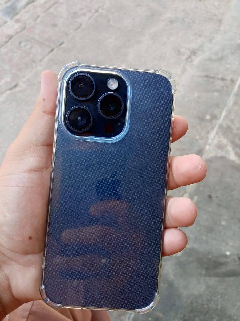 Apple iPhone 15 Pro 1