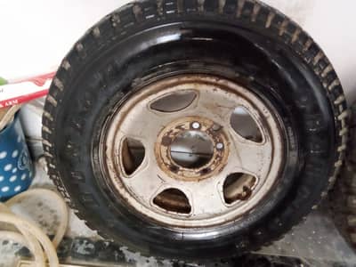 15 inch Rim tire single piece