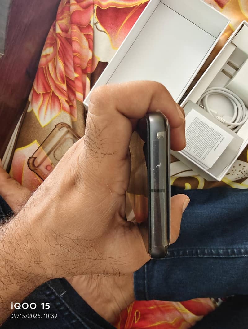 Google Pixel 8 6