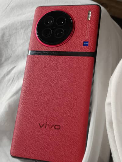 Vivo X90s