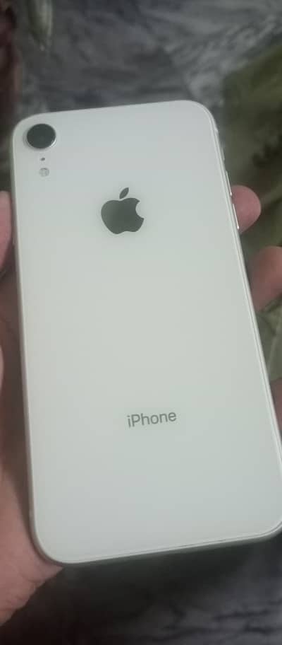 Apple iPhone XR