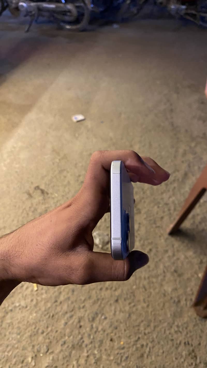 Apple iPhone 15 3