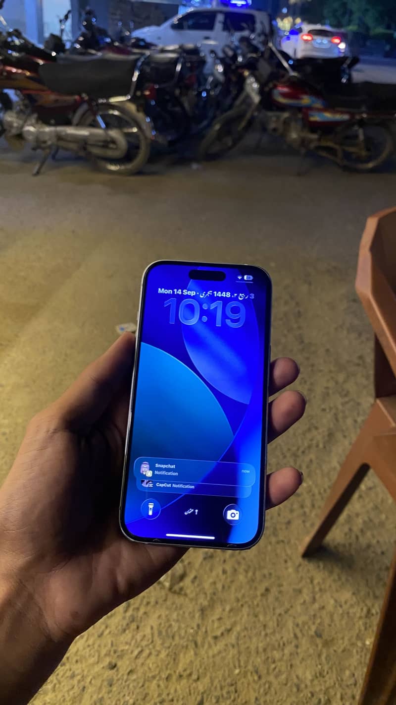 Apple iPhone 15 6