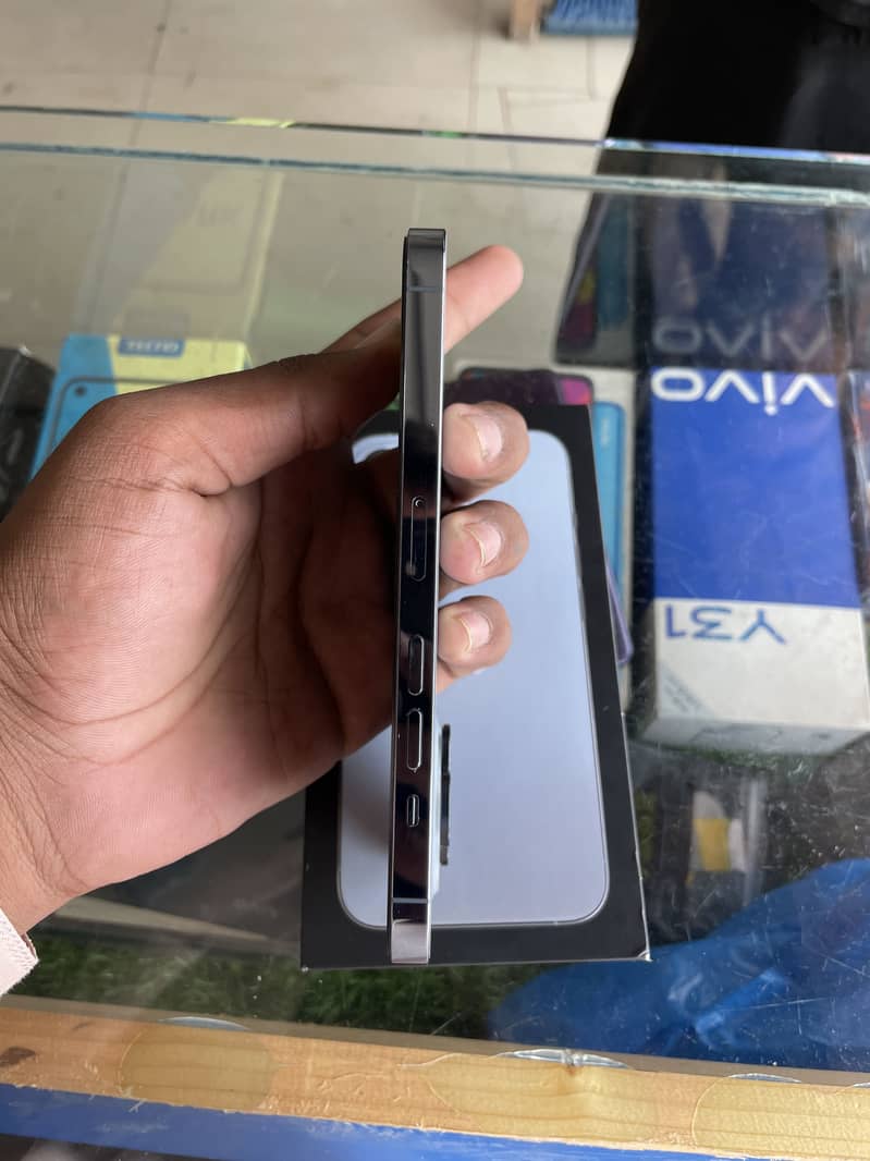 Apple iPhone 13 Pro 5