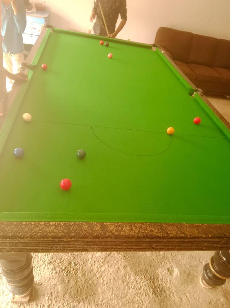 single Marble Billiard 1