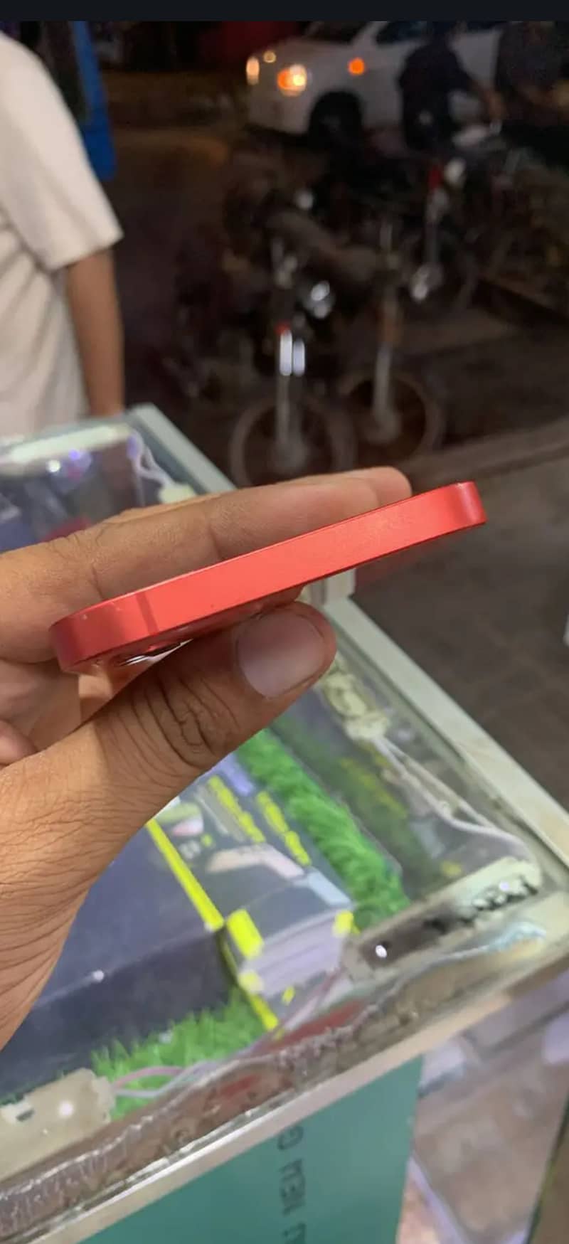 Apple iPhone 12 4