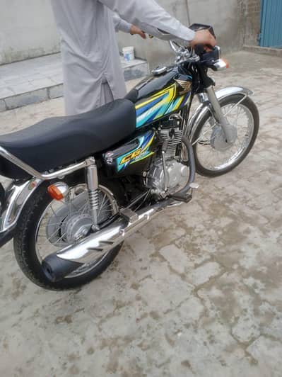 boht achi bike hai koi msla ni hai