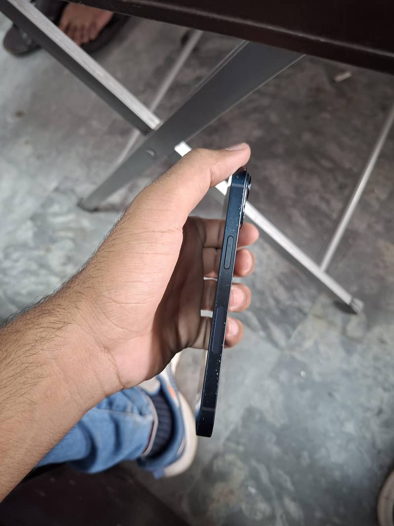 Apple iPhone 14 1