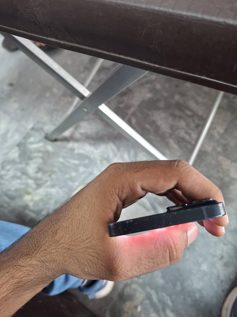 Apple iPhone 14 4