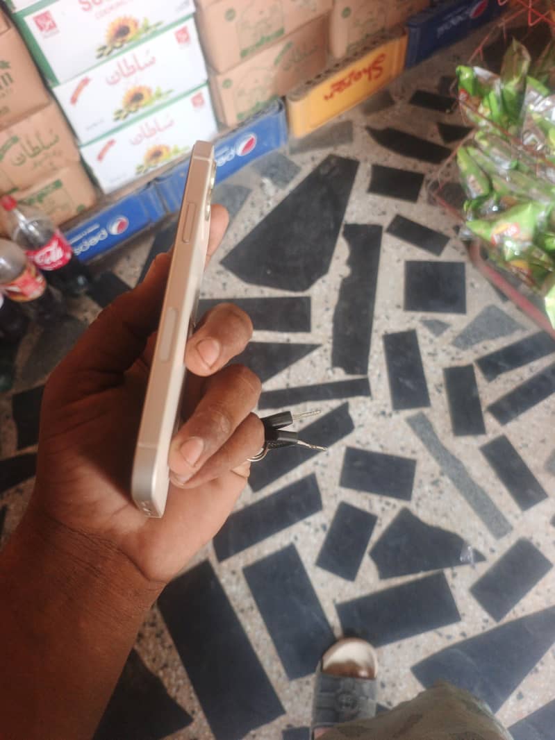Apple iPhone 12 1