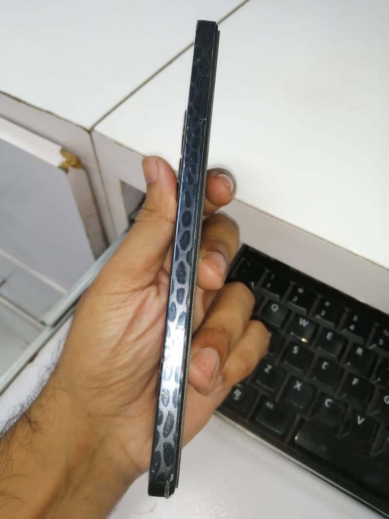 Tecno CAMON 20 2