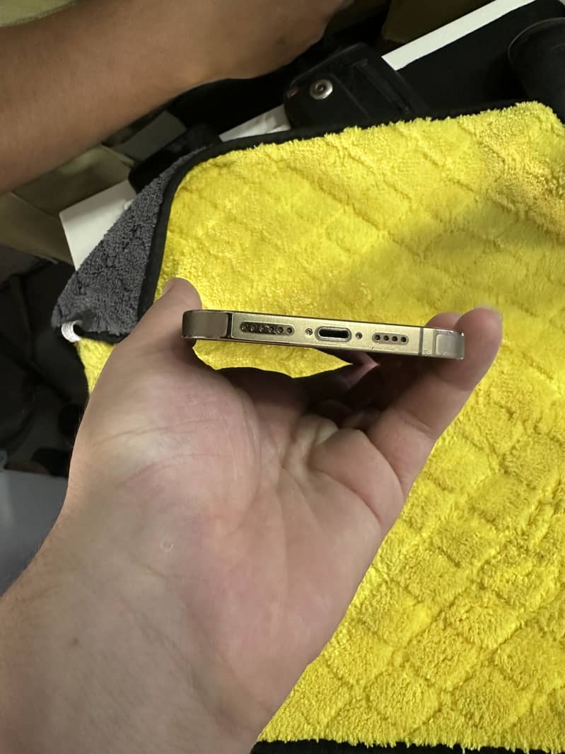 Apple iPhone 13 Pro Max 5