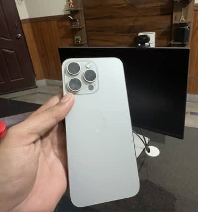 iPhone 15 Pro Max FU 256Gb 100% health