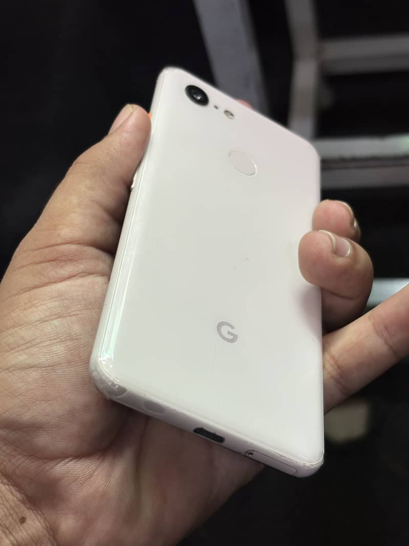 Google Pixel 3 5