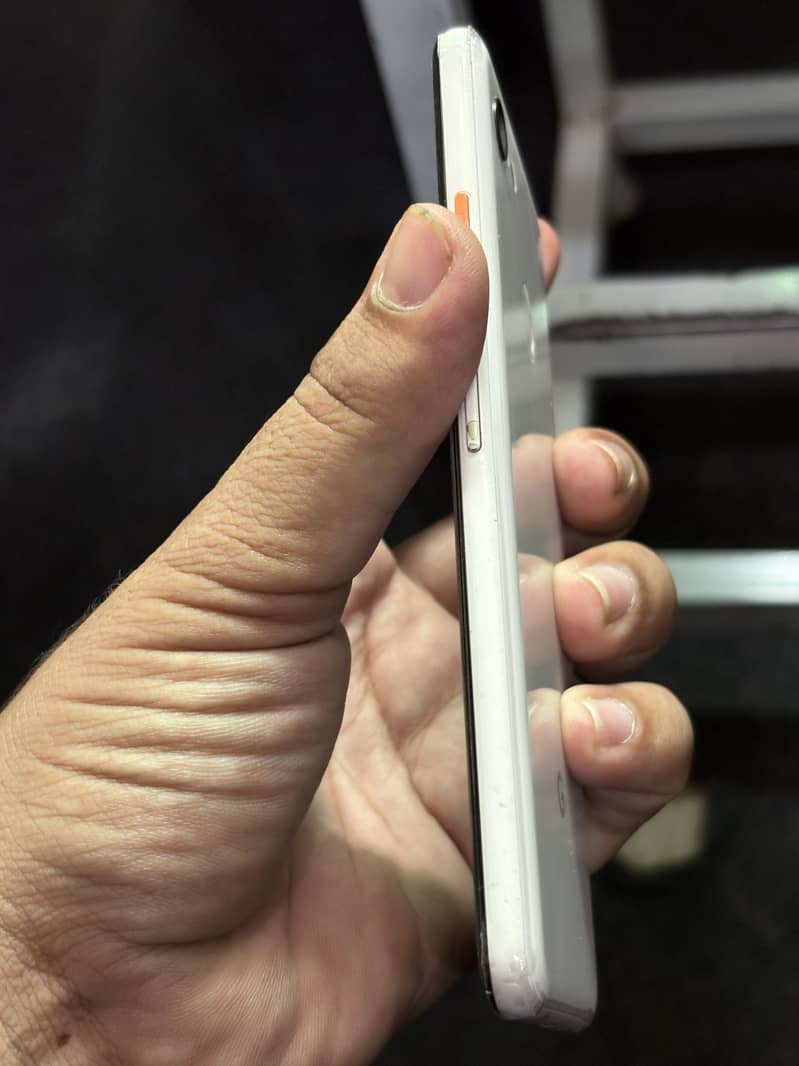 Google Pixel 3 6