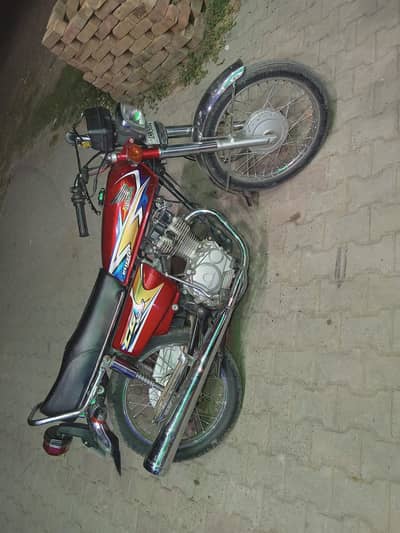 Honda 125 motorcycle