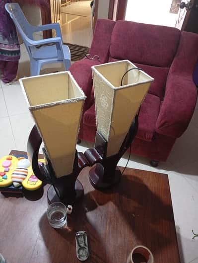 TABLE LAMP DECENT DESIGN QUALITY