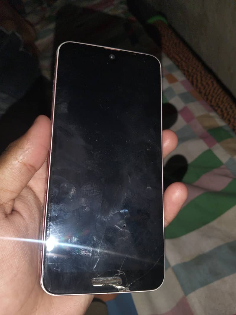 Sharp Aquos R2 1