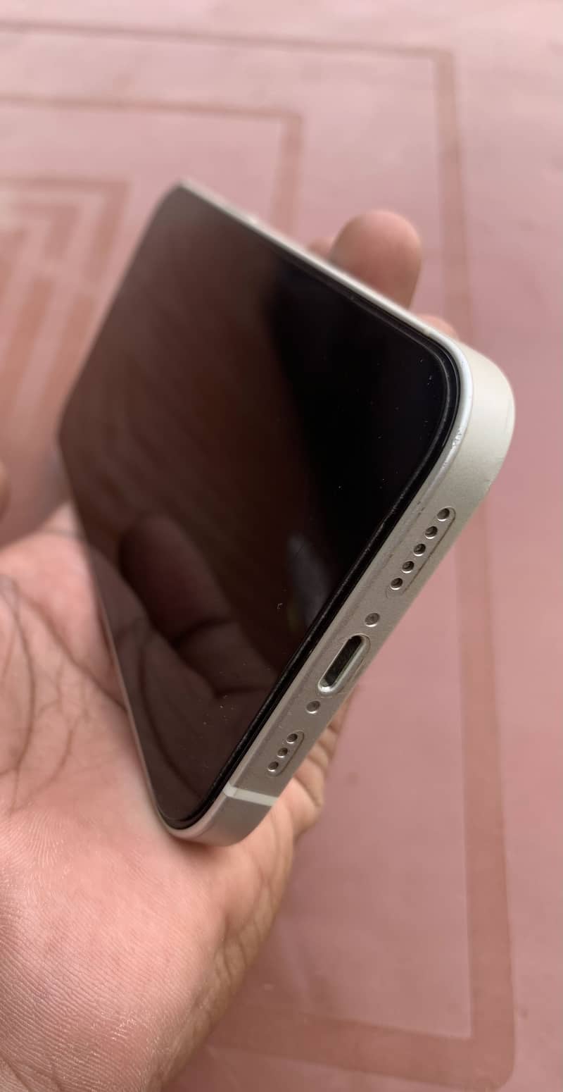 Apple iPhone 12 8