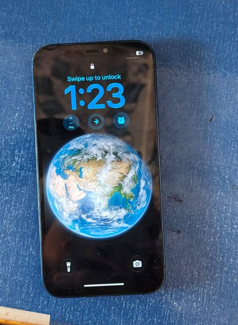 Apple iPhone 12 2
